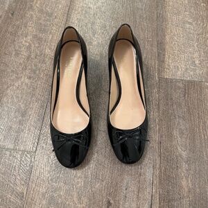 Patent leather Kate Spade pumps